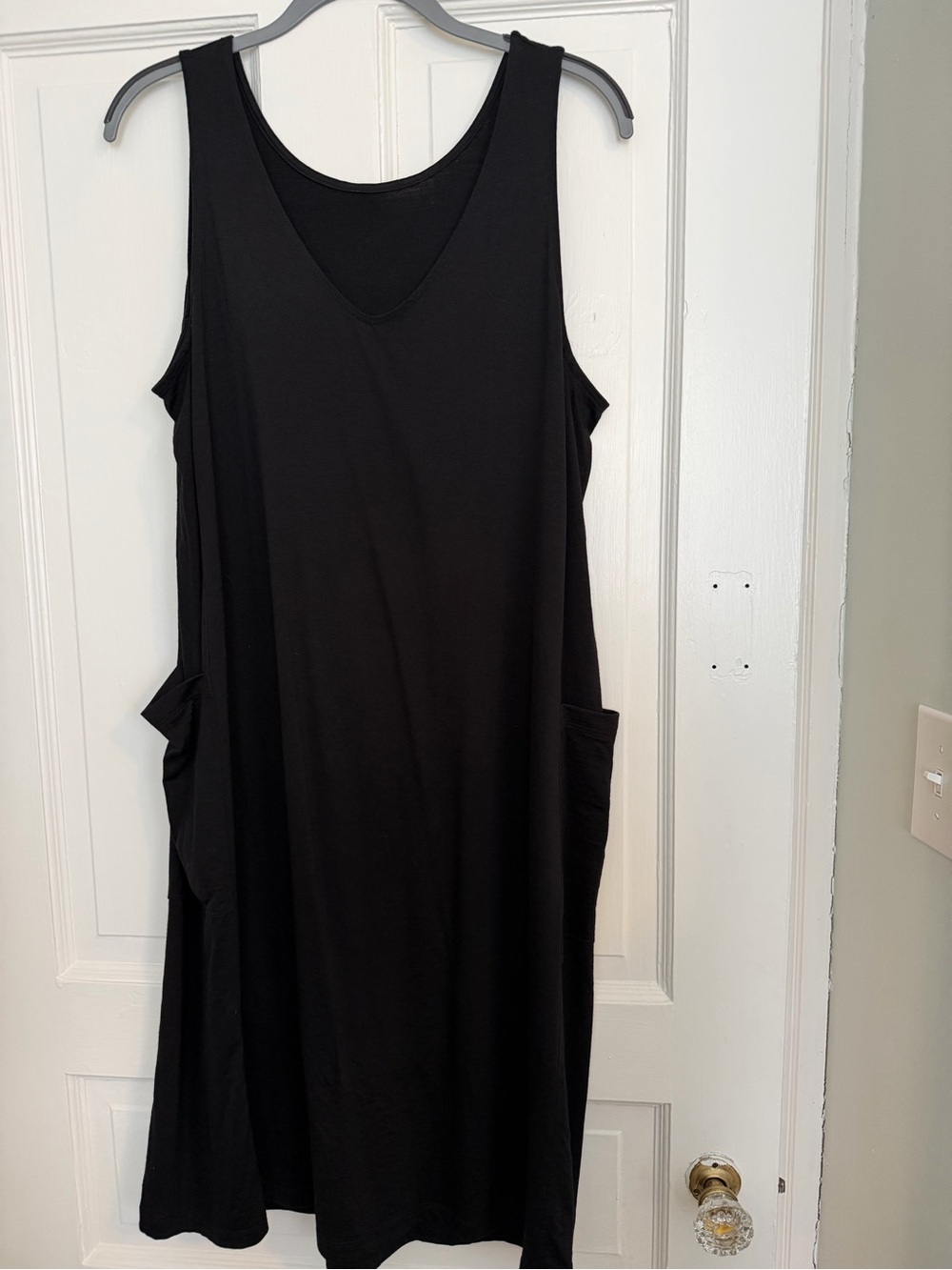 wool& Black Reversible Sleeveless Dress - Picture 2 of 8